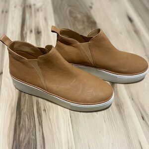 J/Slides Mika Sneakers